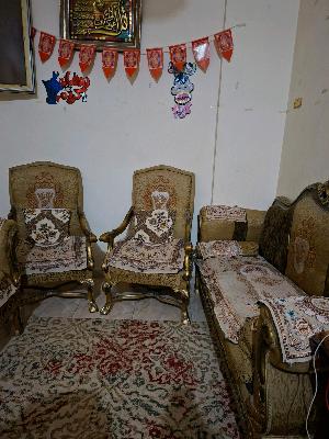 طقم أثاث كلاسيكي ذهبي