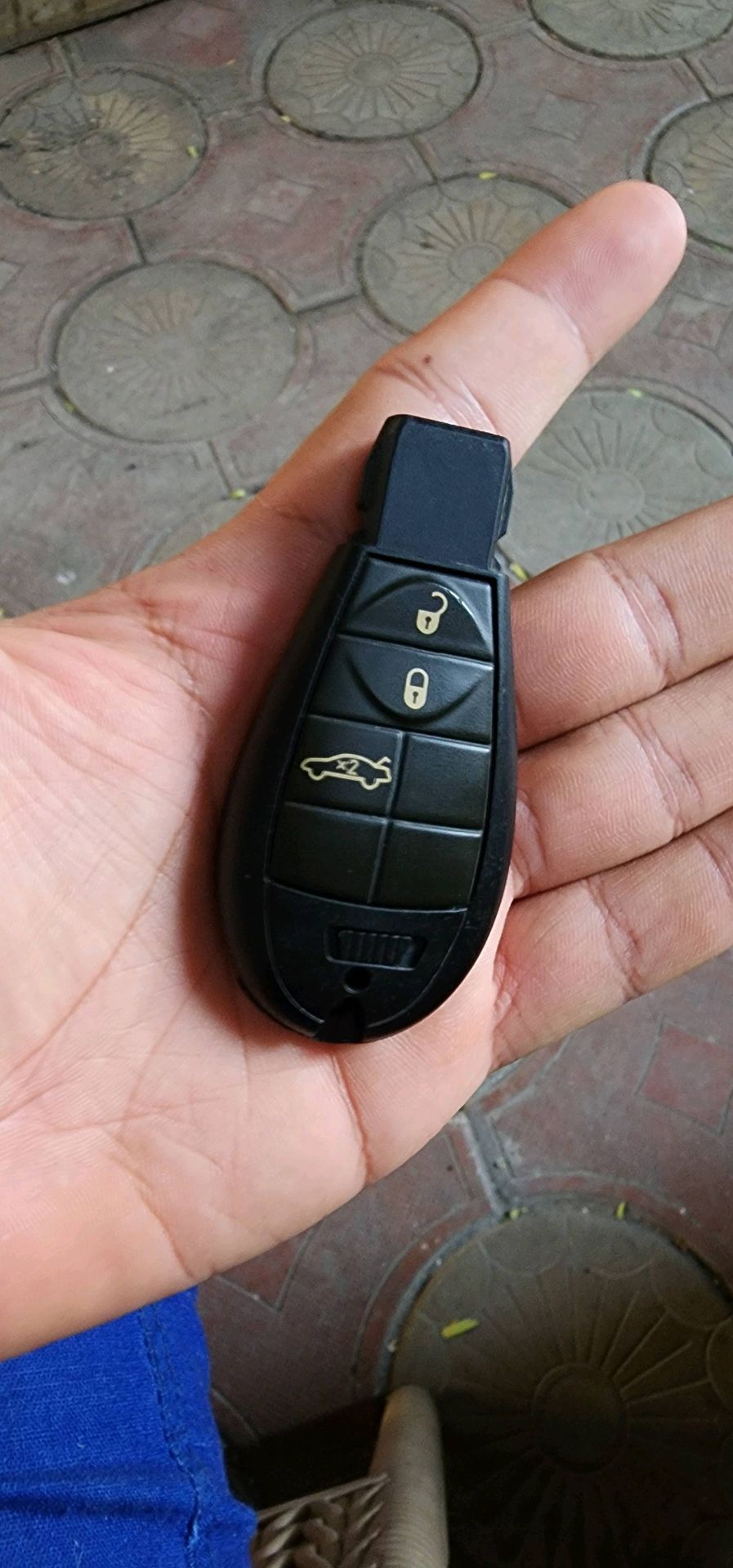 Chrysler remote car key