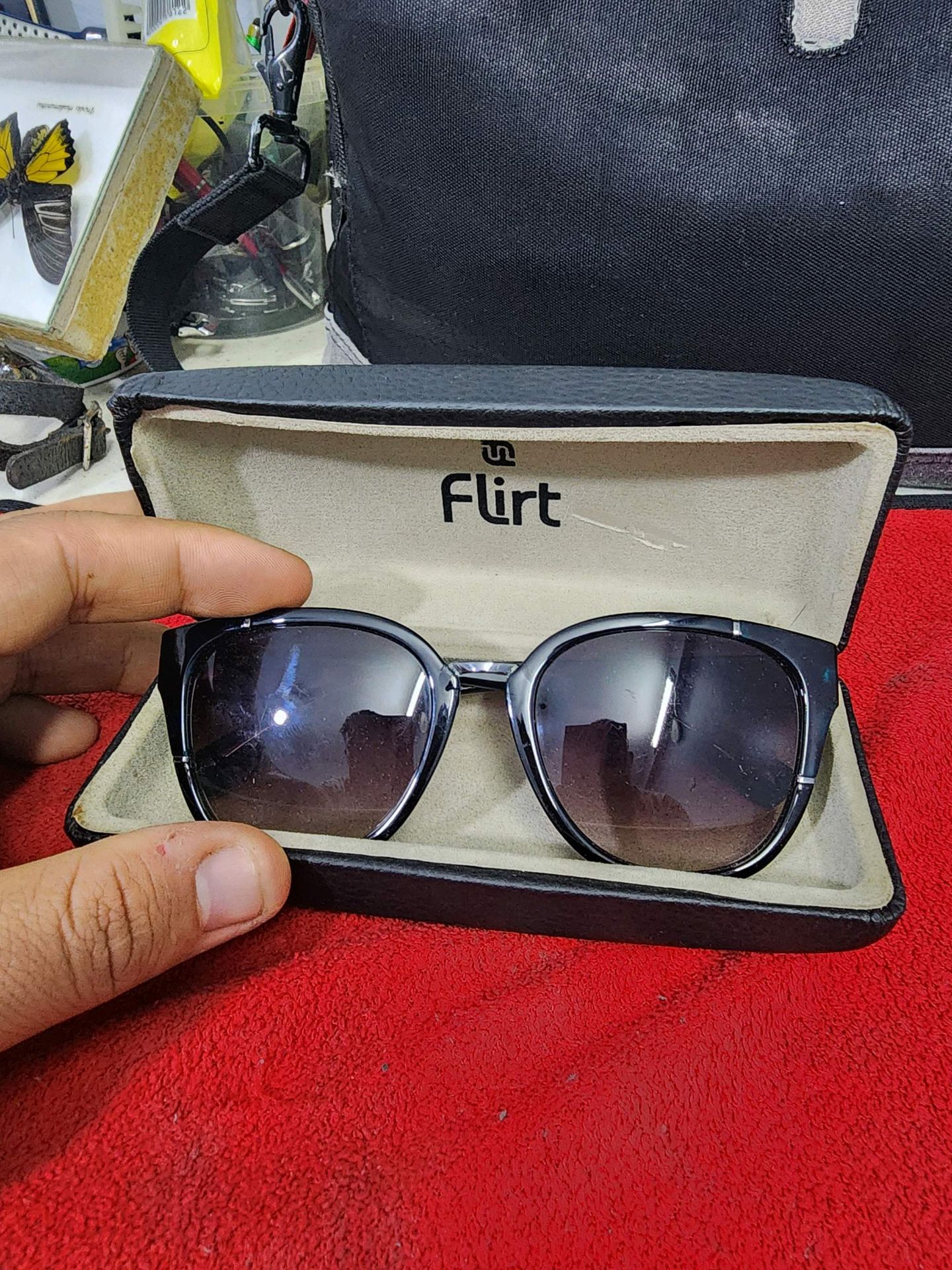 Flirt Sunglasses Black