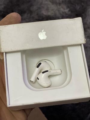Apple AirPods