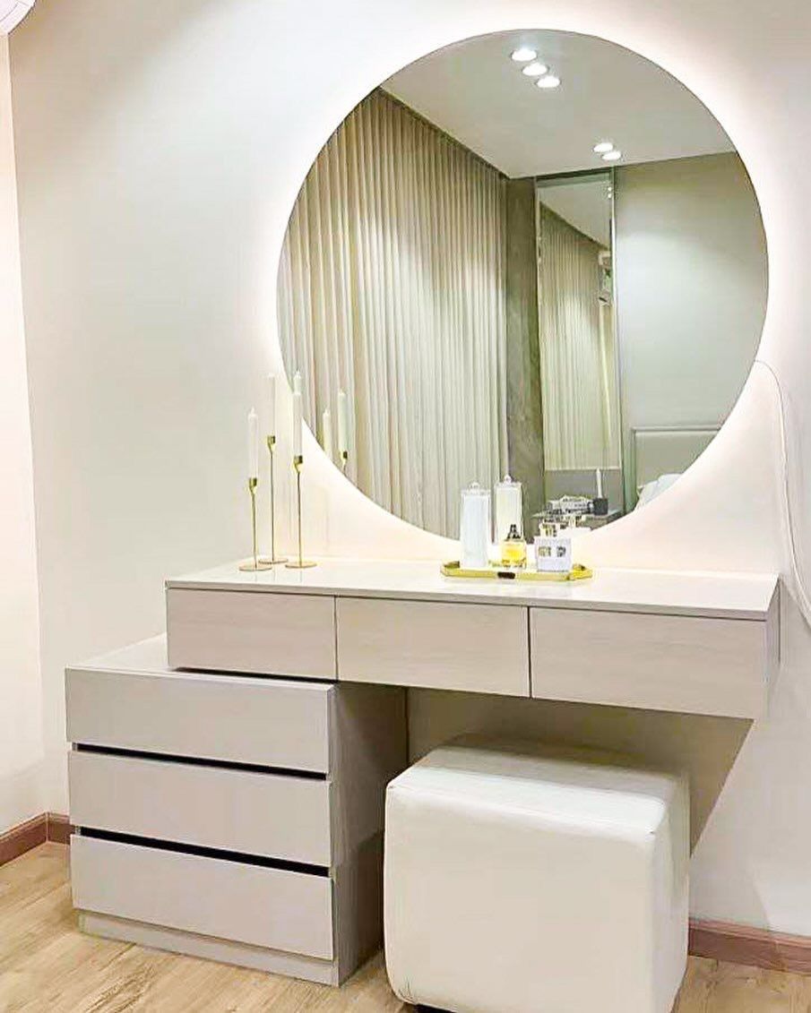 Round LED Mirror with Vanity