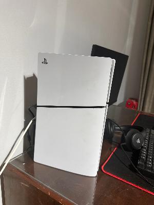 Ps5 slim 1Tb