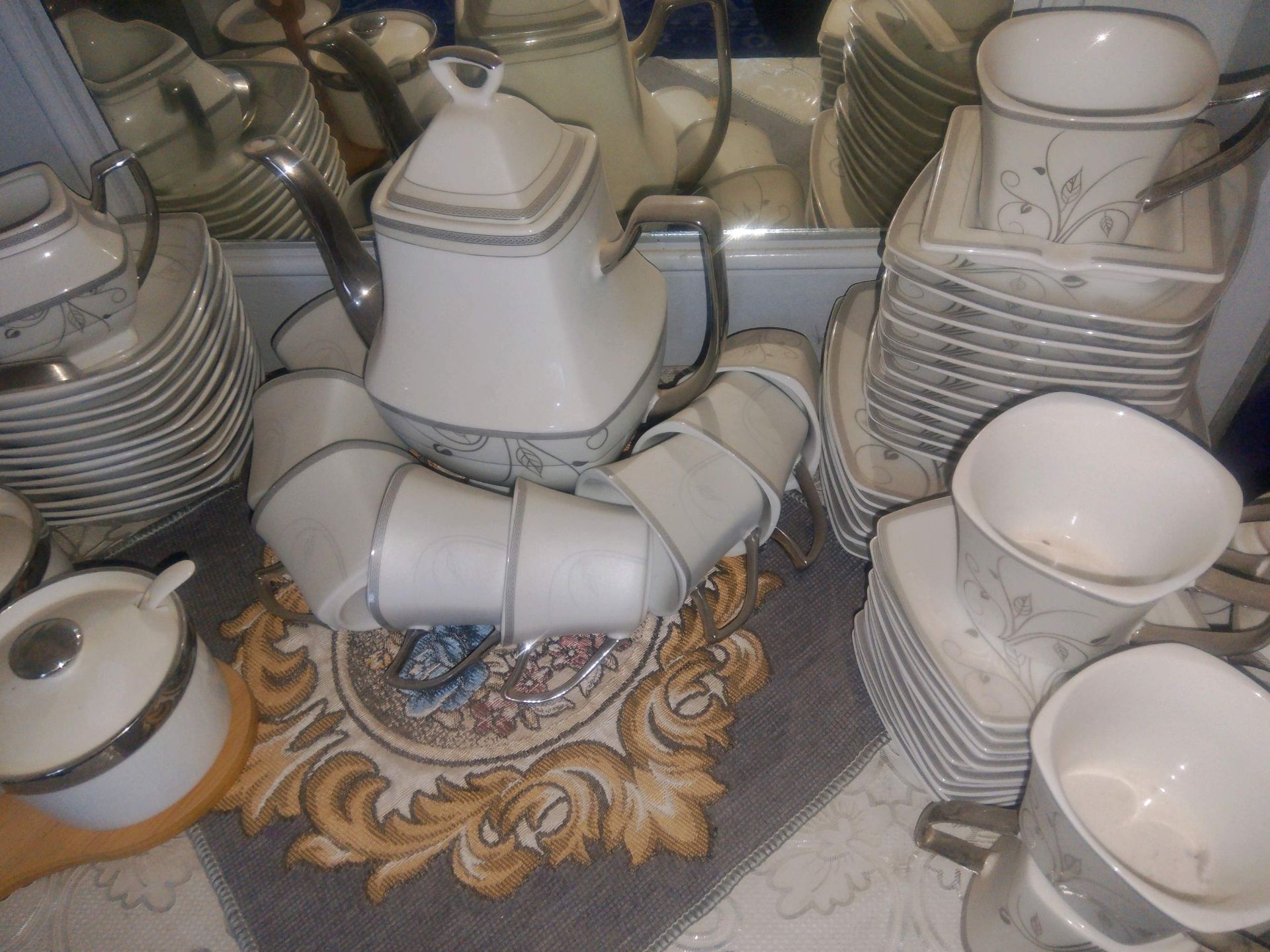طقم صيني
