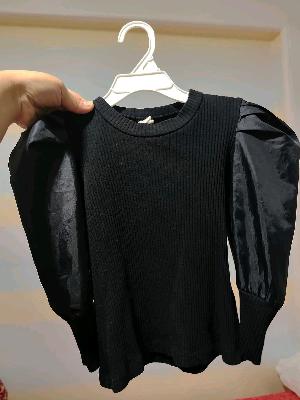 Black Puff Sleeve Top