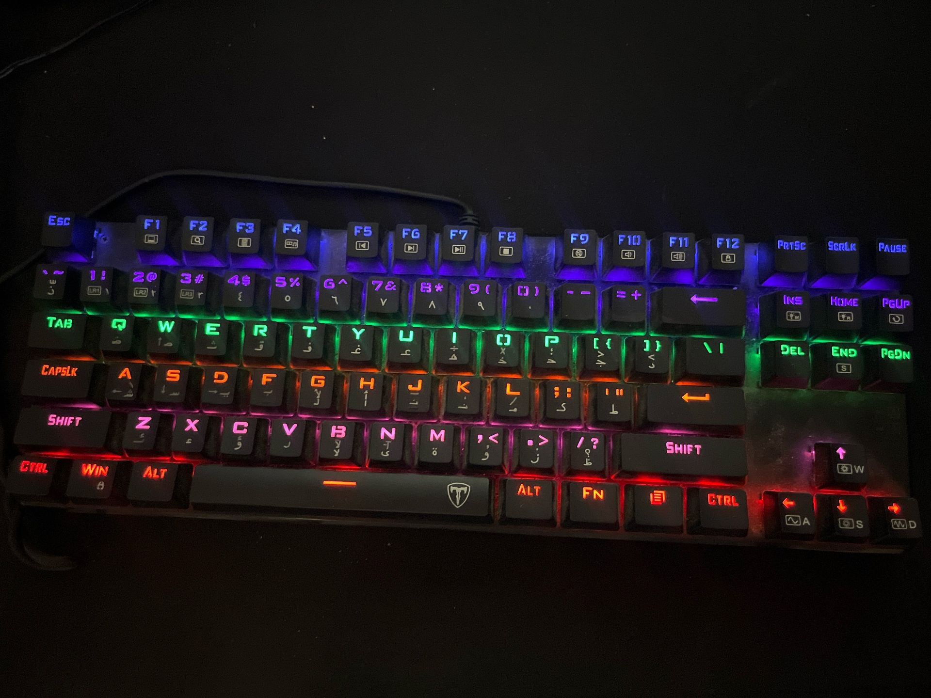 لوحة مفاتيح ميكانيكية RGB