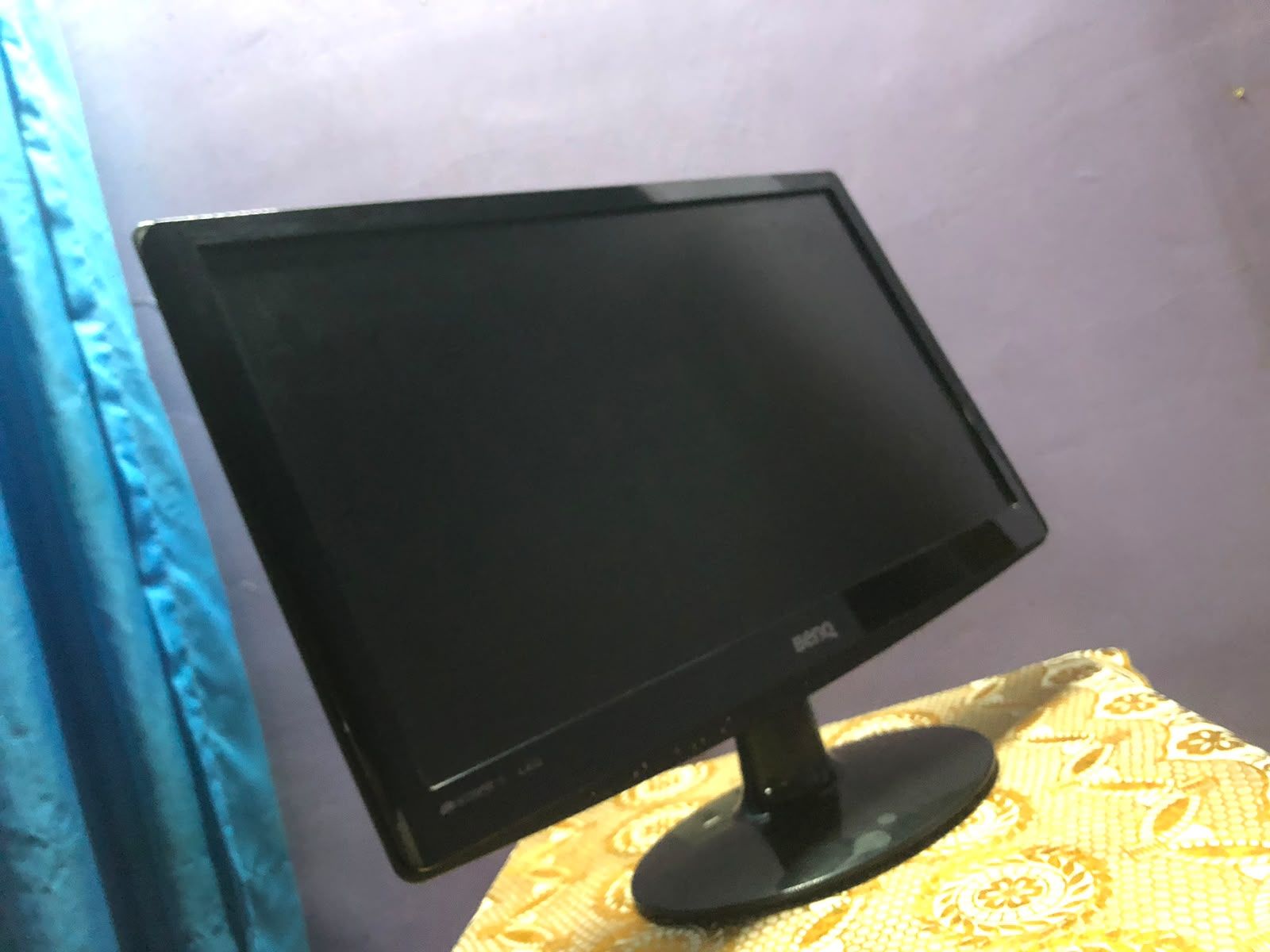 شاشه 20 بوصه Benq
