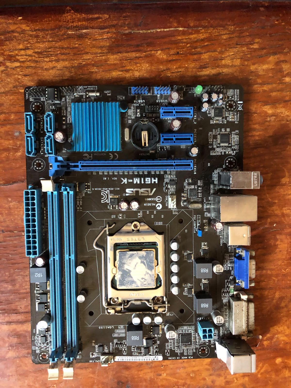ASUS H81M-K لوحة أم