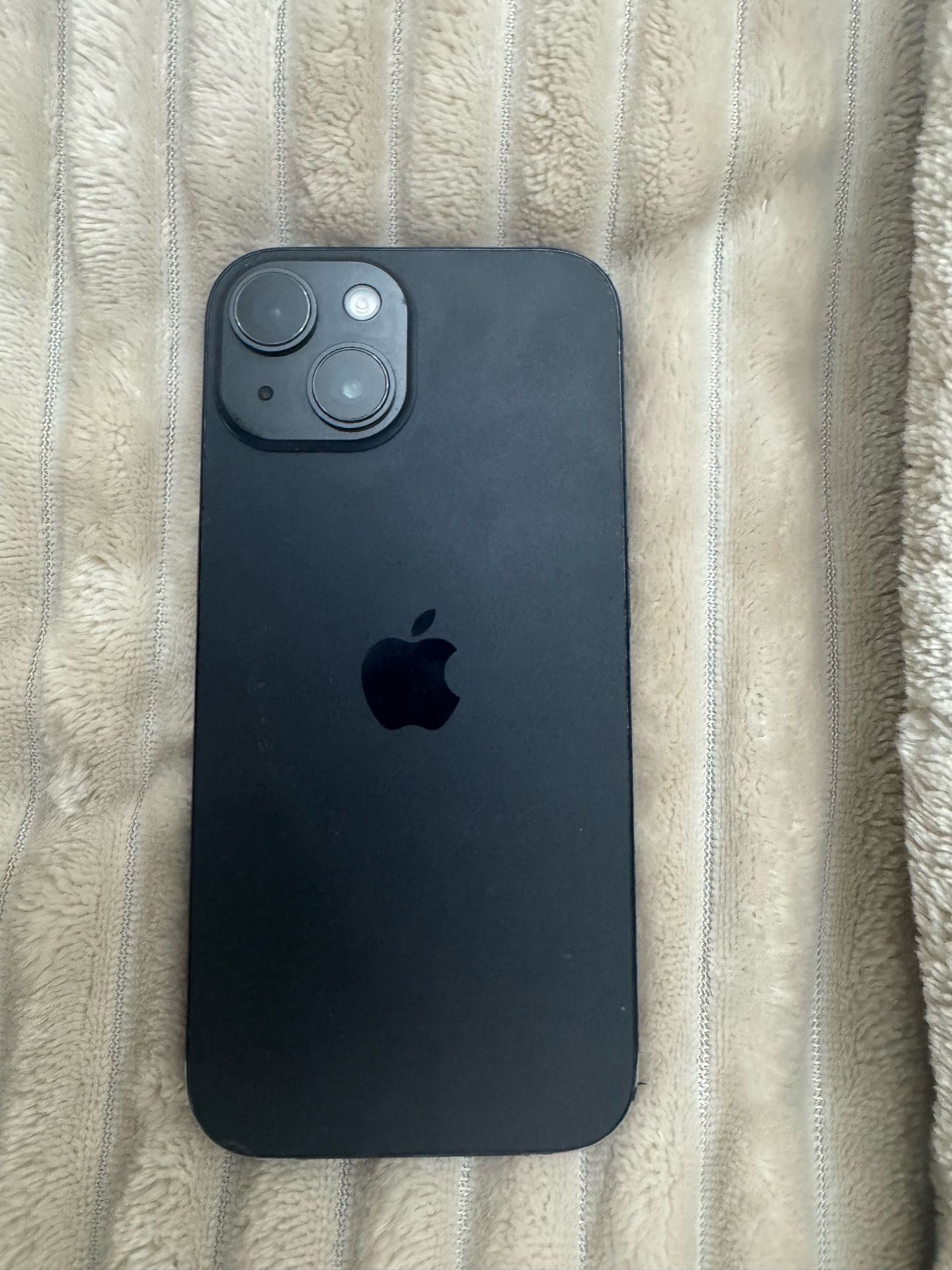 iPhone 15 black