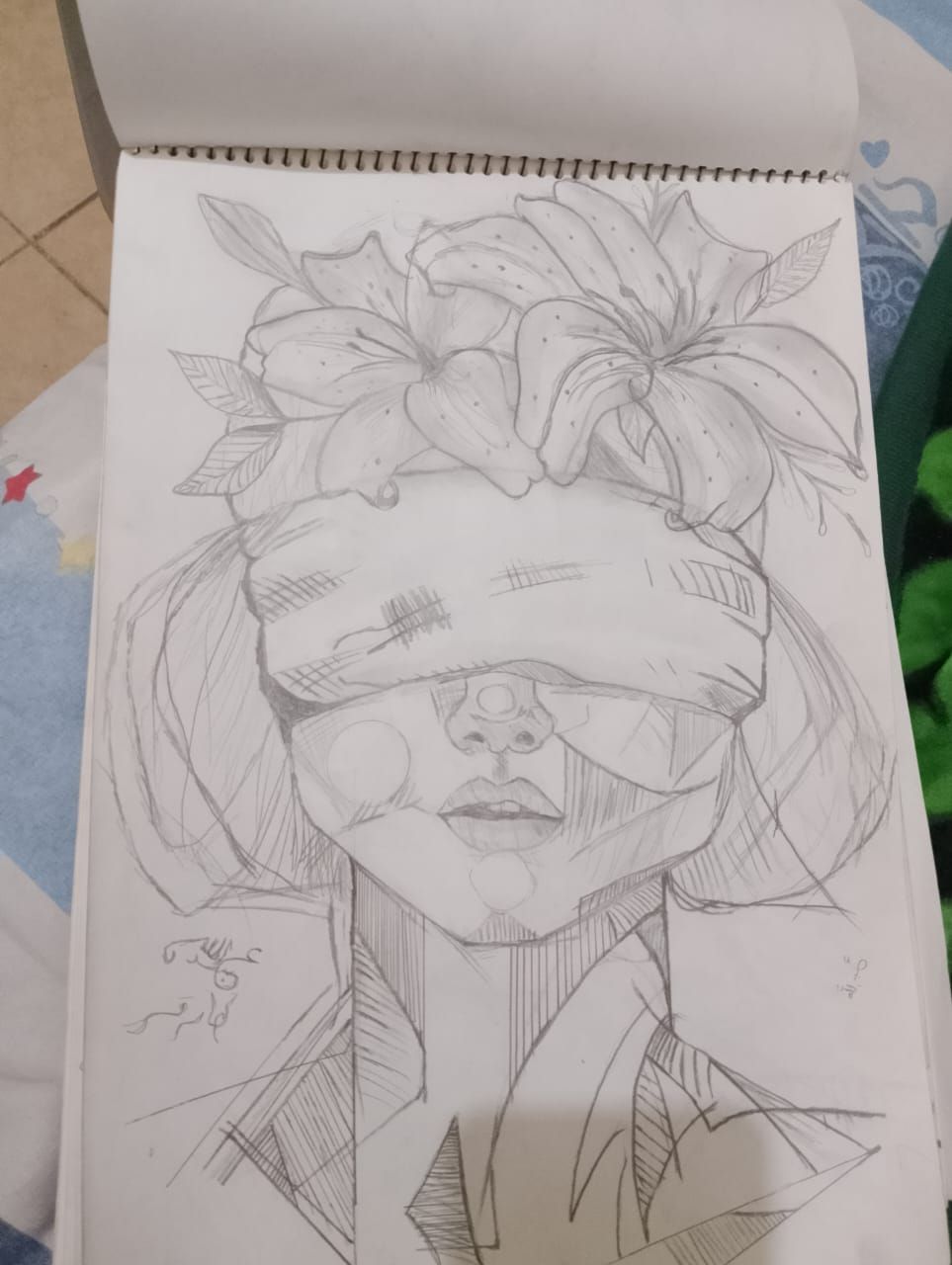 رسم تخطيطي فني - امرأة