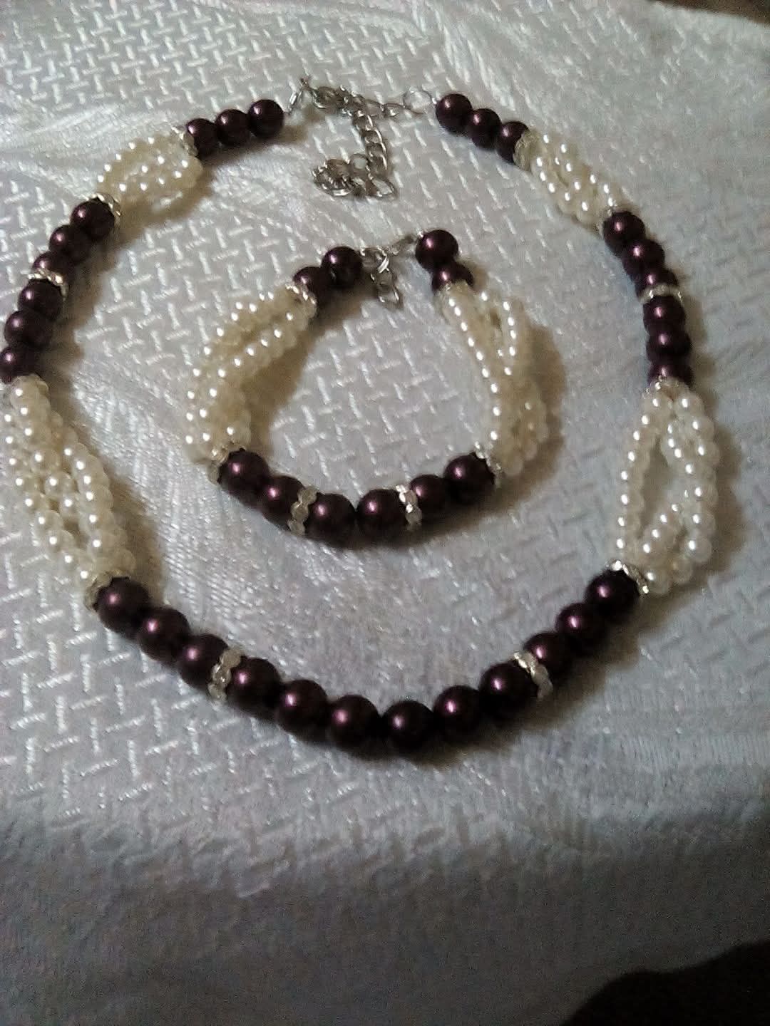 Pearl & Burgundy Bead Set