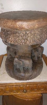 طاولة خشب منحوتة فيلة