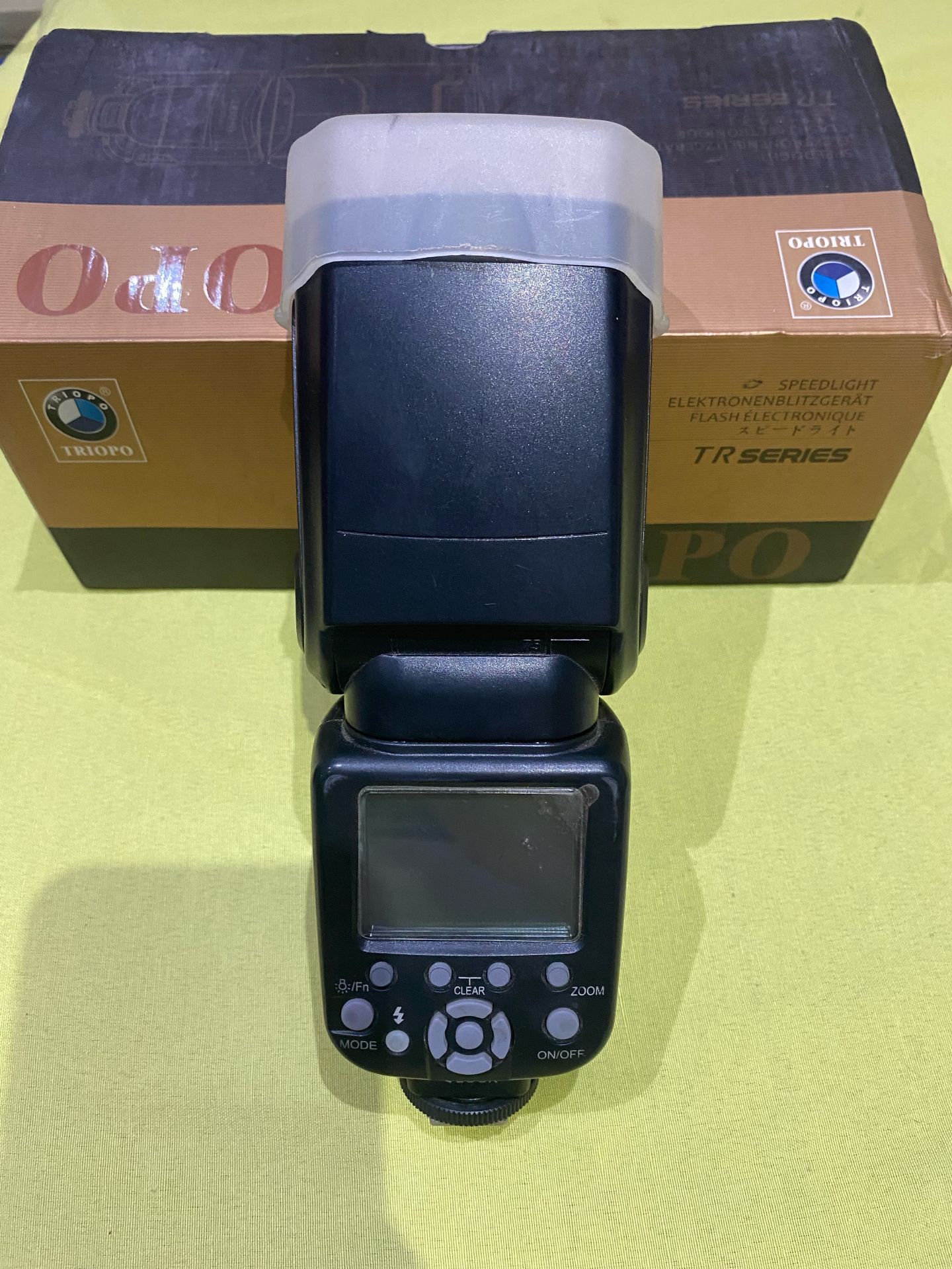 Triopo Speedlight TR-586EX