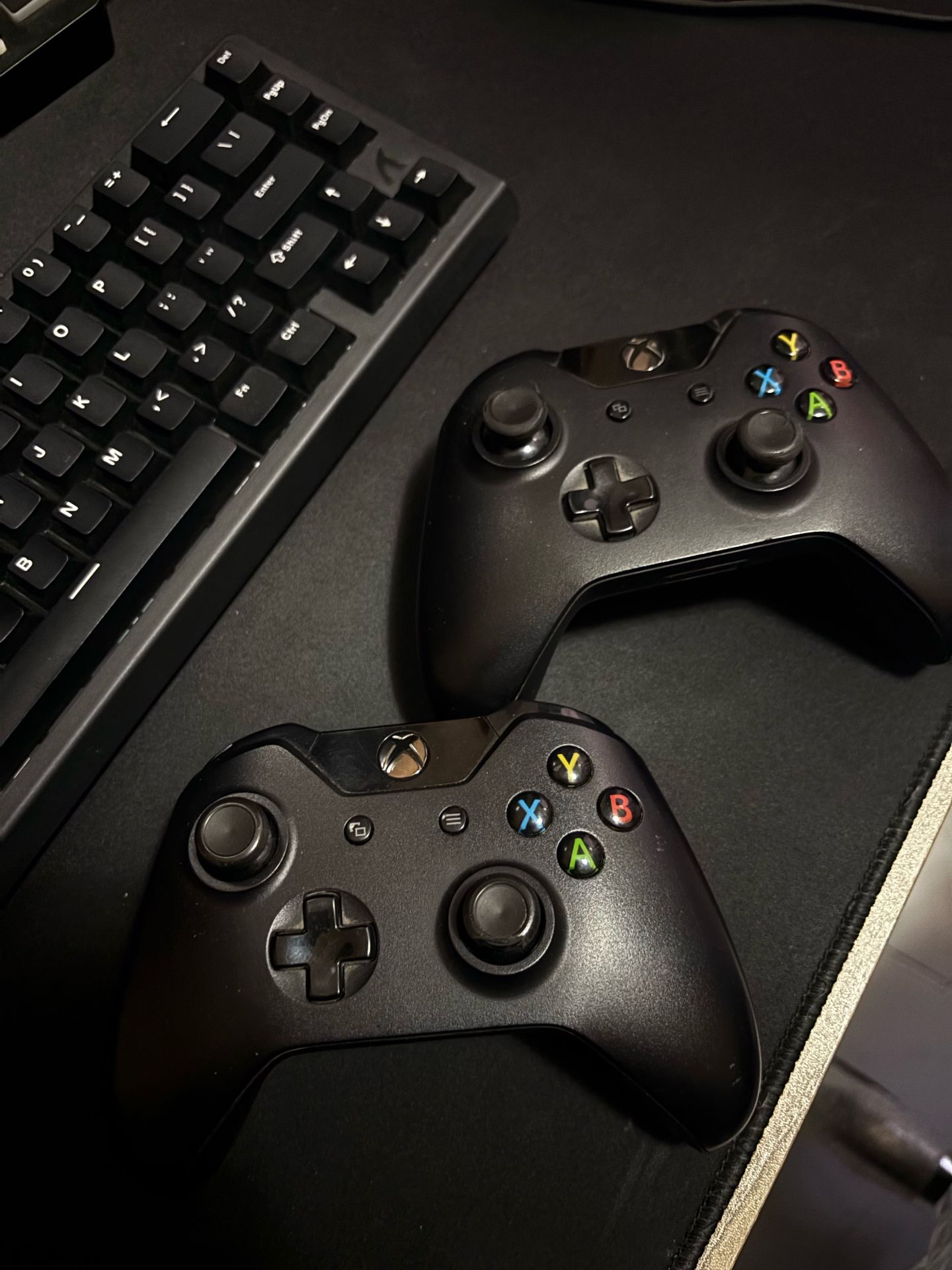 Xbox Controllers (2)
