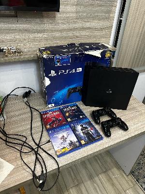 PS4 Pro Jet Black 1TB