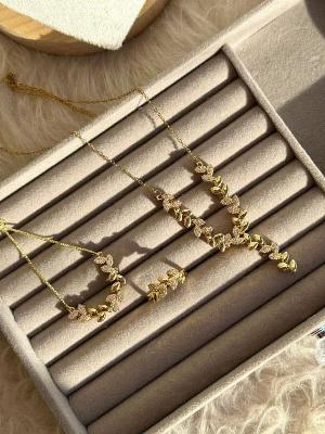 Gold Leaf Necklace Set