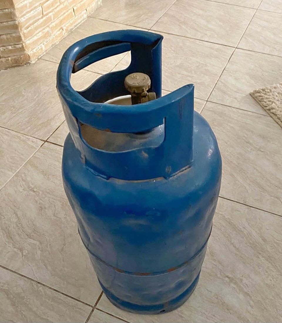 اسطوانة غاز زرقاء