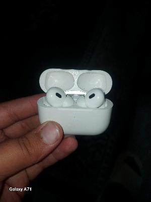White Wireless Earbuds with Case