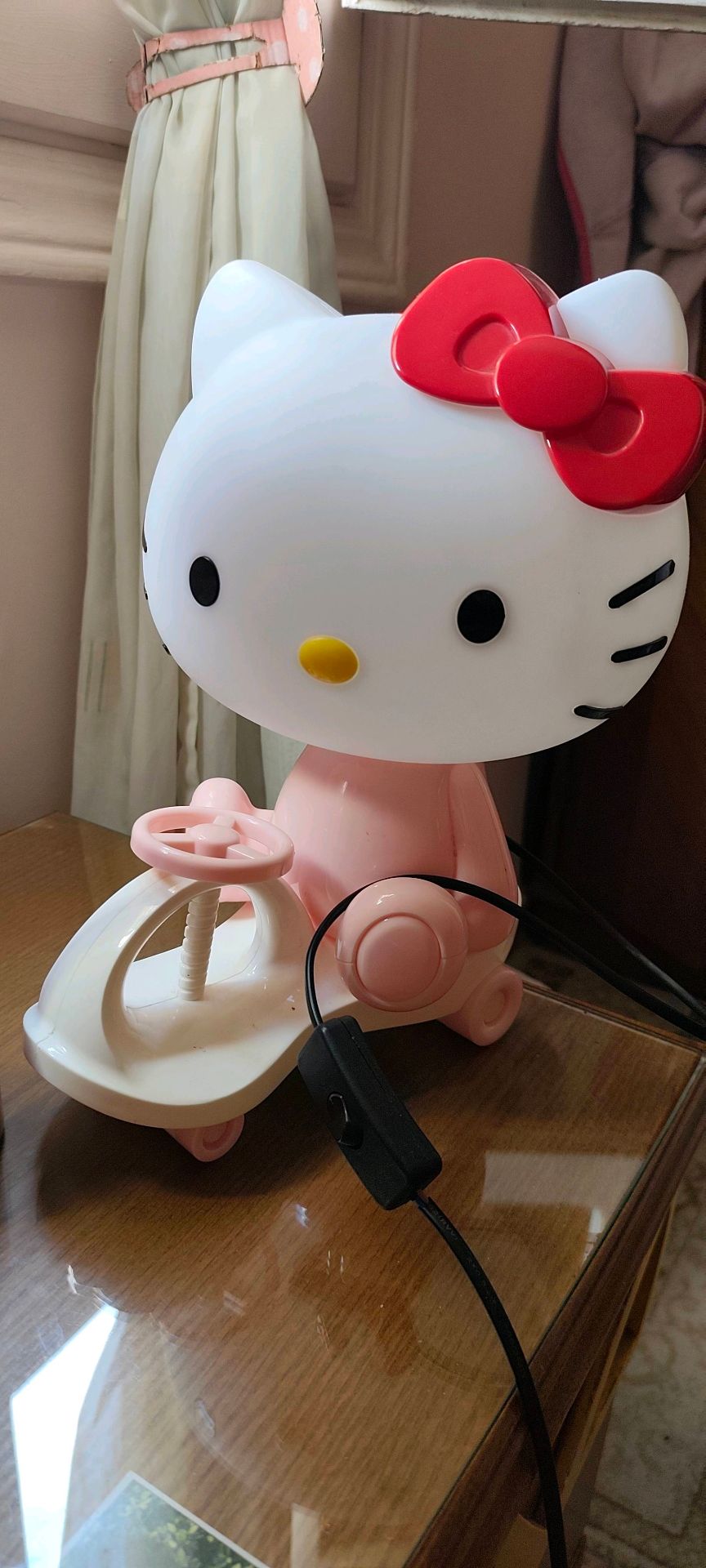 Hello Kitty LED Desk Lamp
