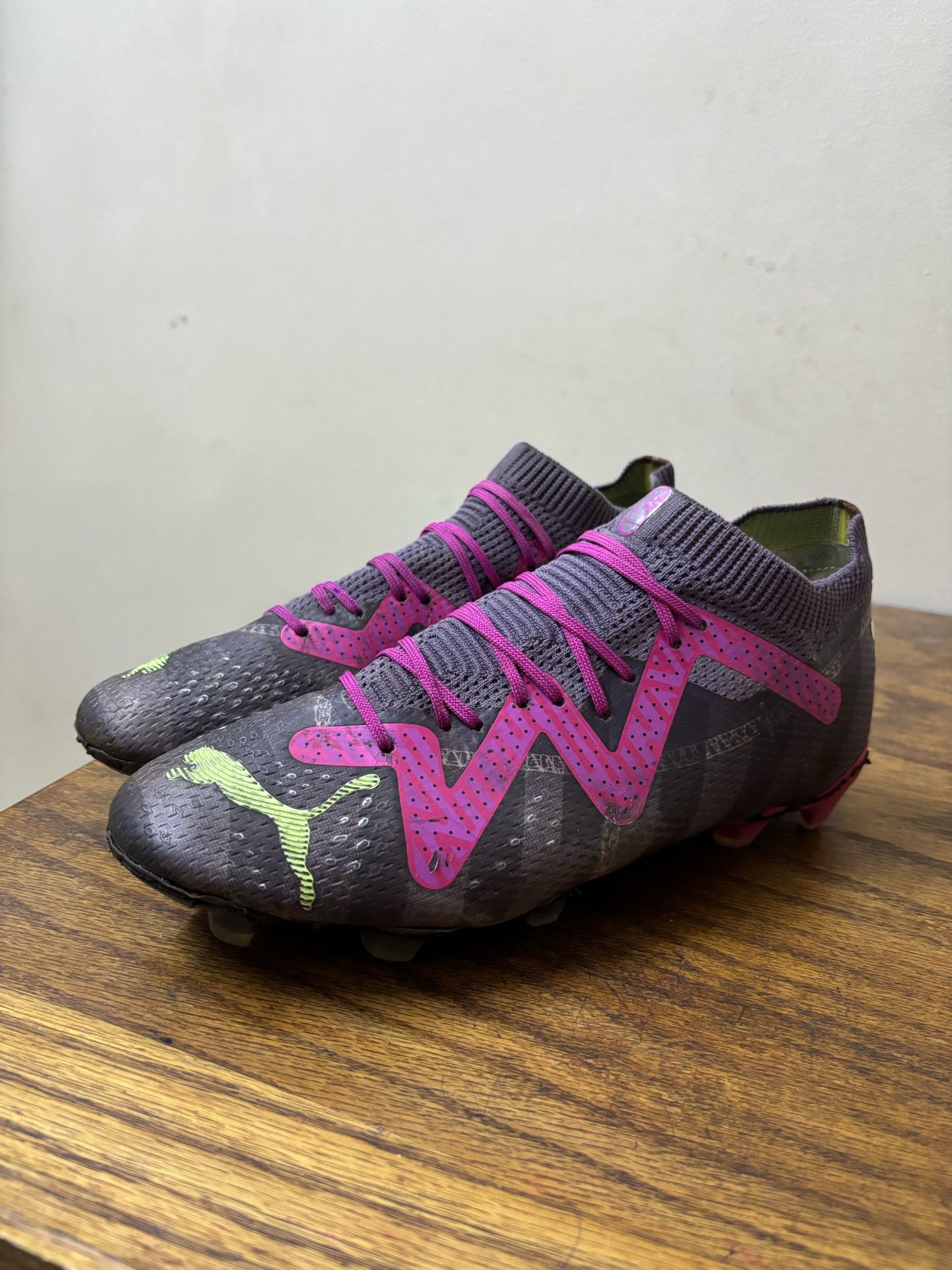 Puma Football Boots Black Pink