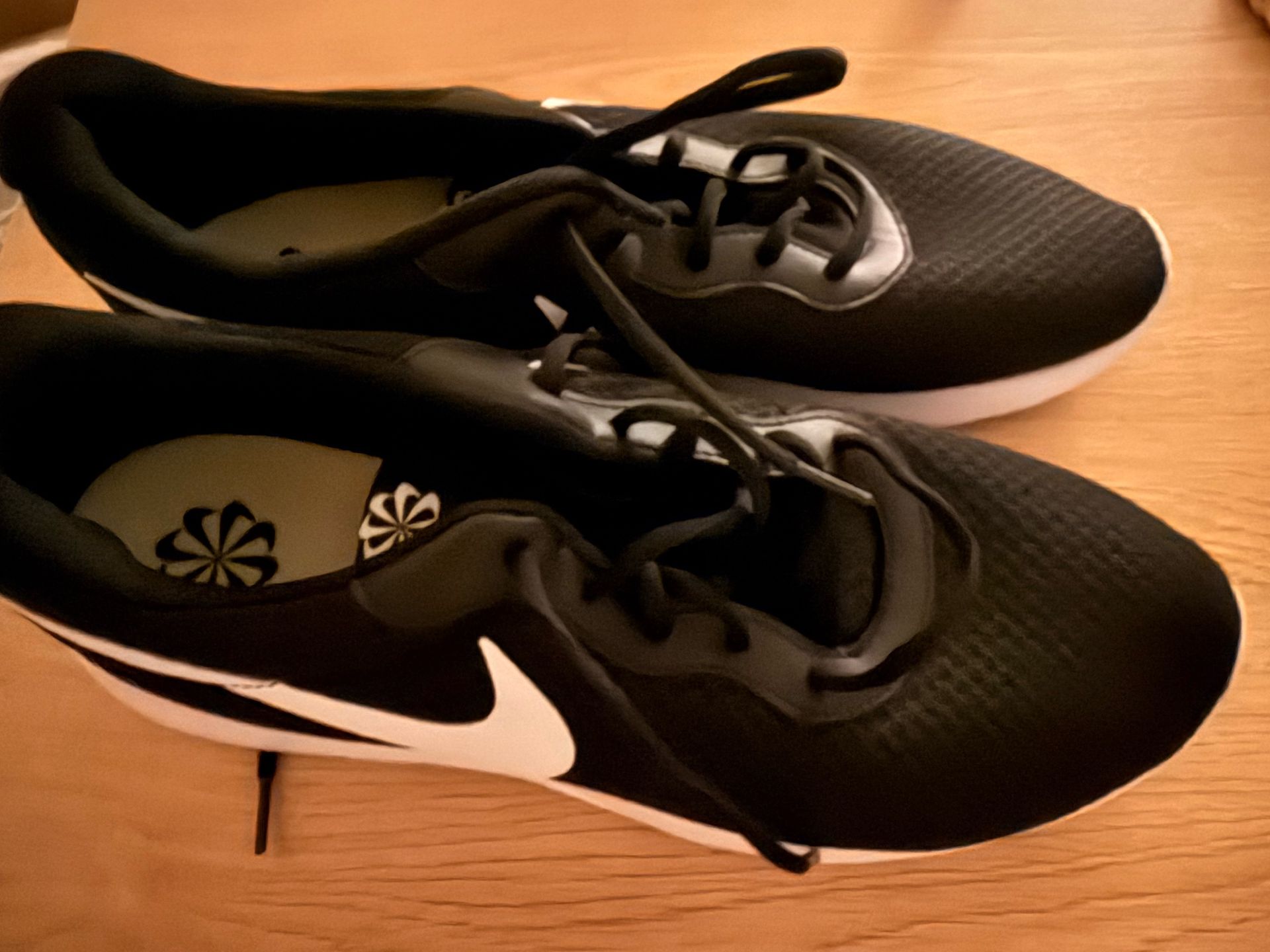 Nike Black Sneakers