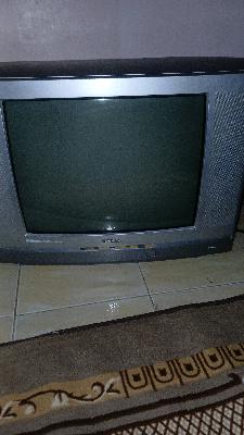 تلفاز توشيبا CRT قديم