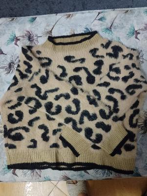 Leopard Print Knit Sweater