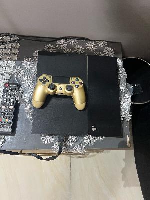 PlayStation 4 Console