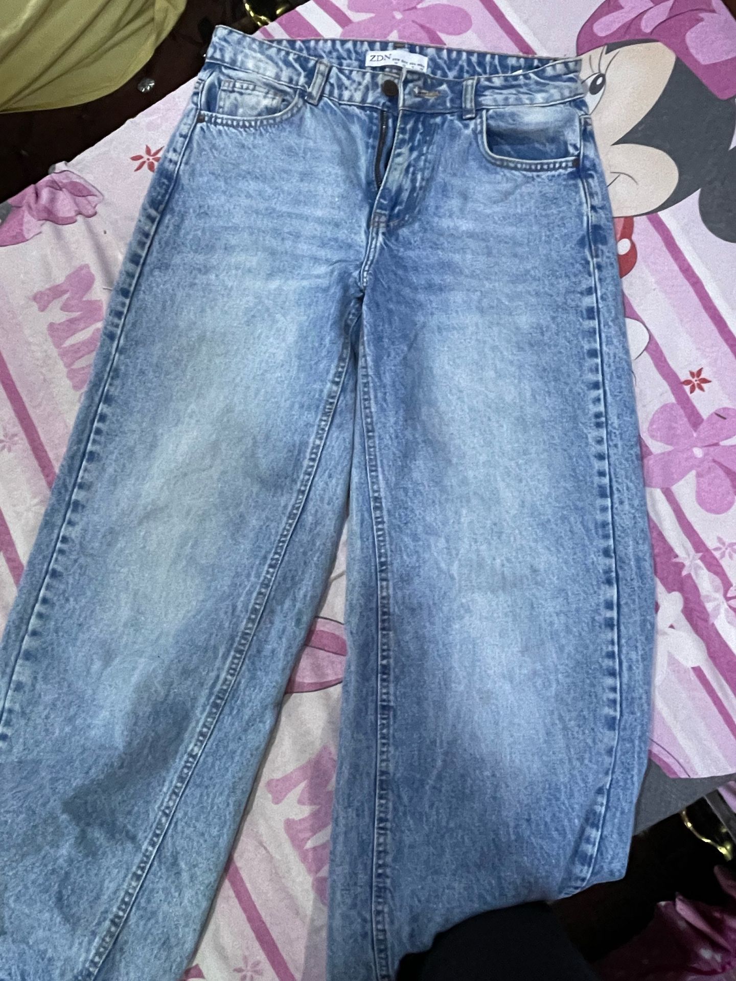 jeans