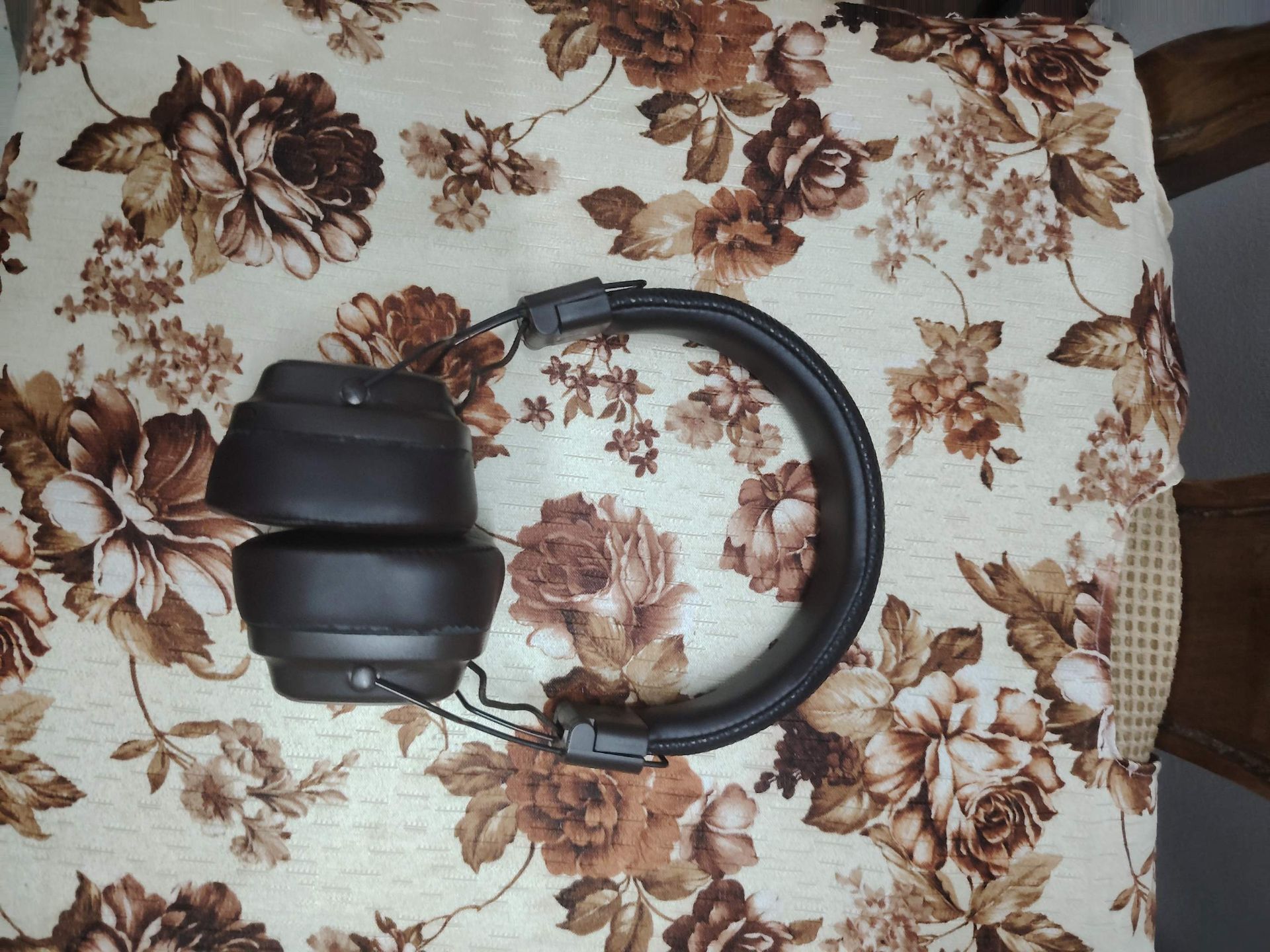 majentik سماعة رأس بلوتوث