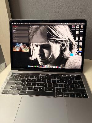 MacBook Pro 13 2019 Core i5
