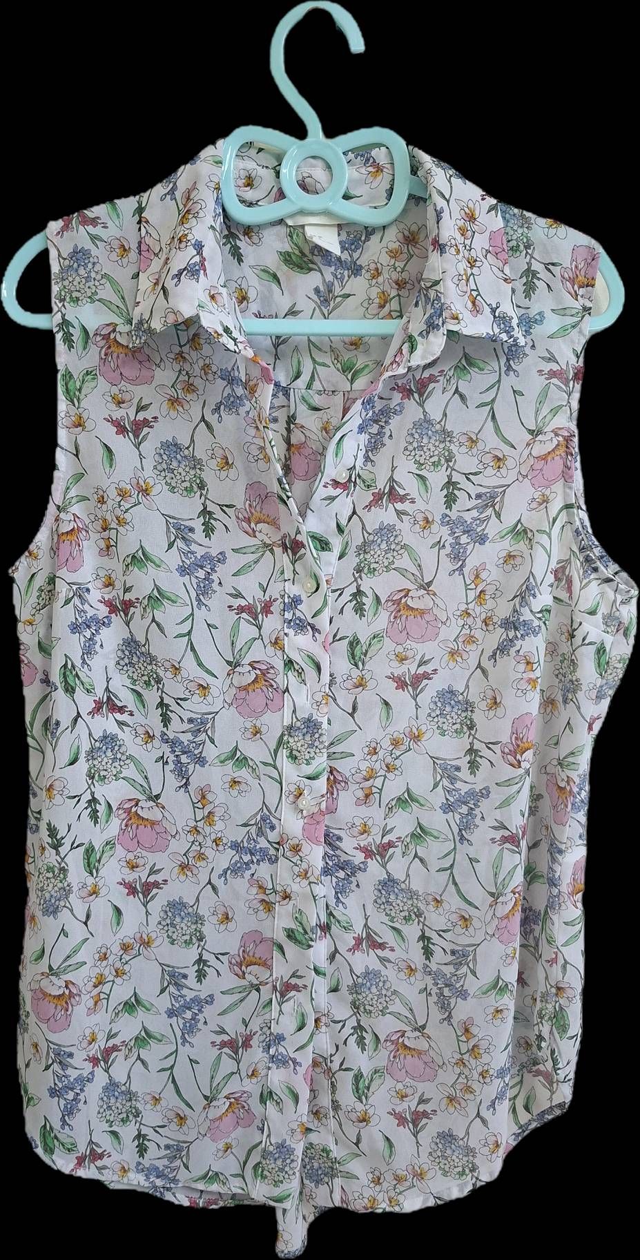 Floral sleeveless blouse