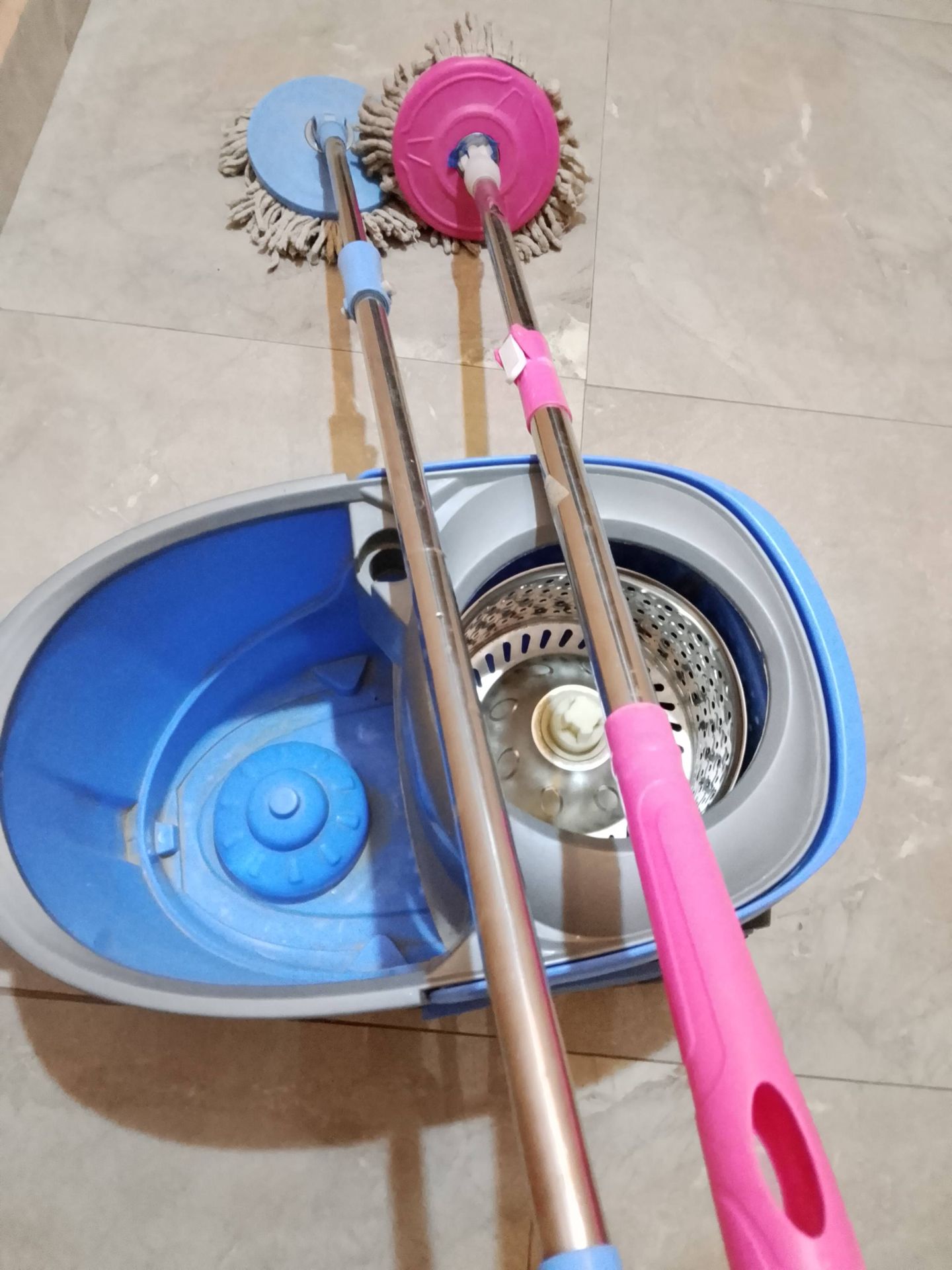 مجموعة تنظيف أرضيات دوارة
