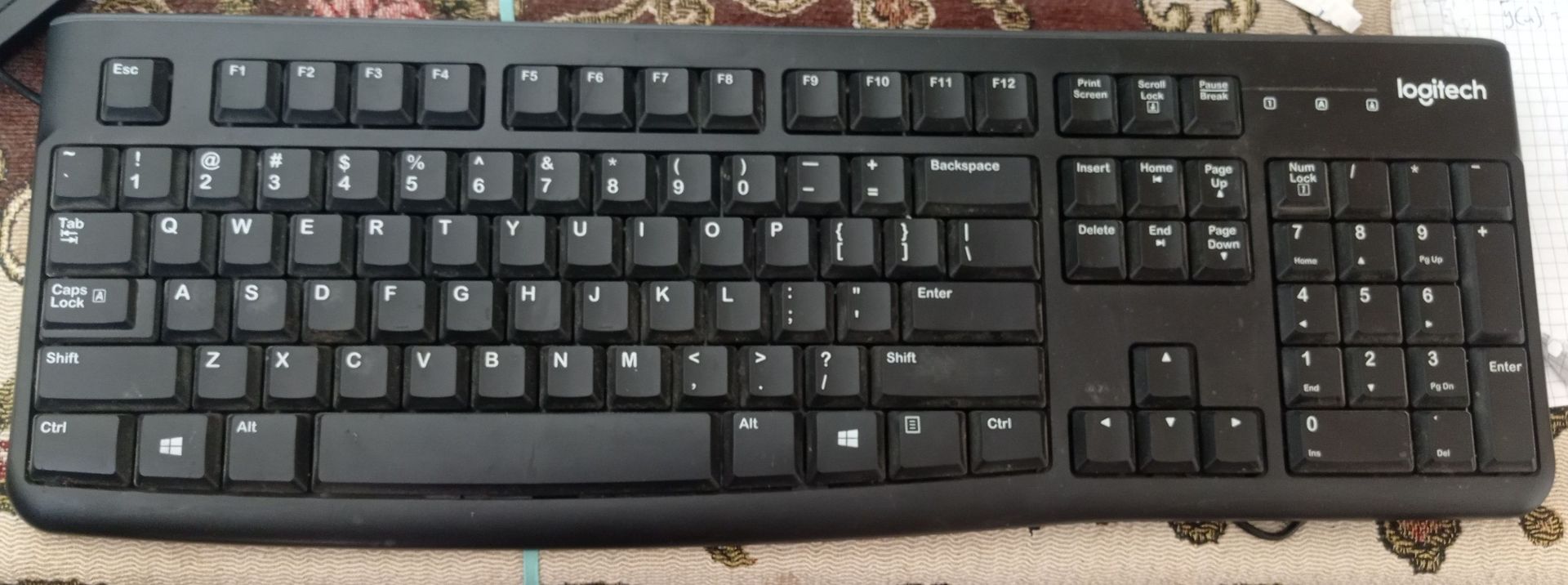 Logitech Keyboard كيبورد بسلك