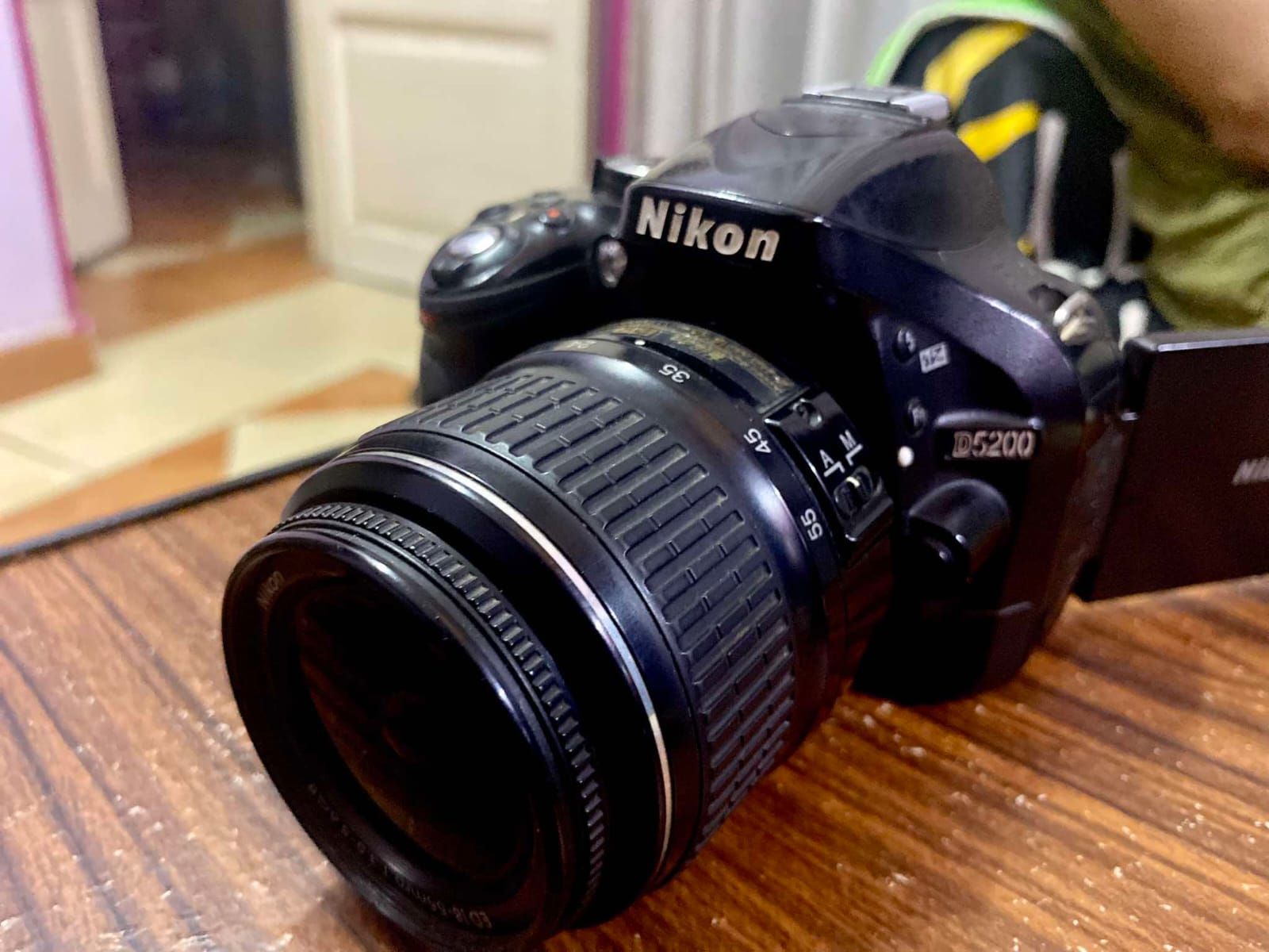 Nikon D5200 كاميرا DSLR