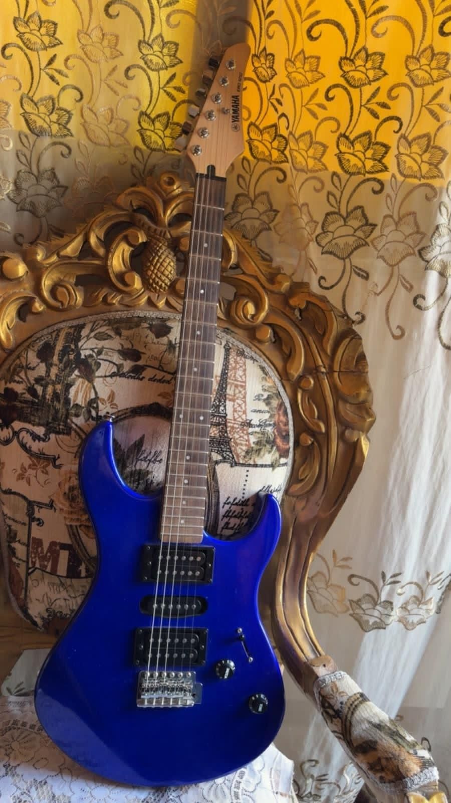 Yamaha erg 121cElectric Guitar
