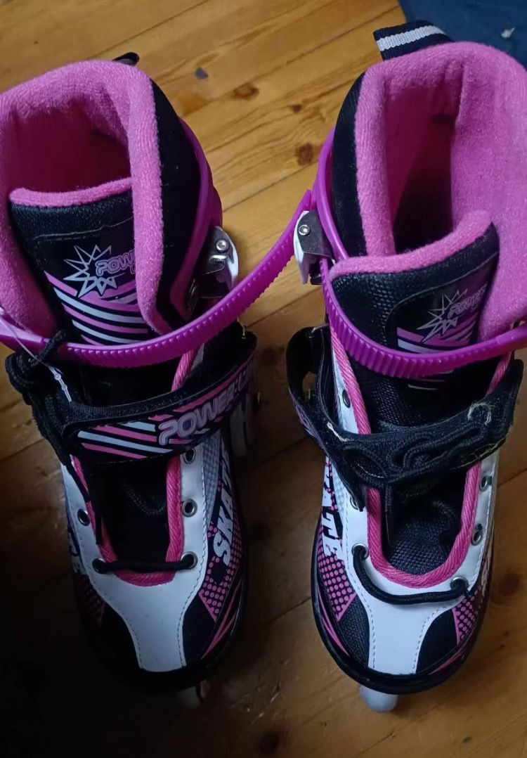 Roller Skates Pink Black