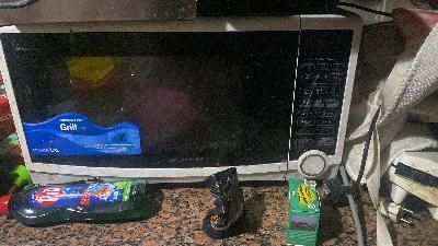 Daewoo Microwave Oven with Grill