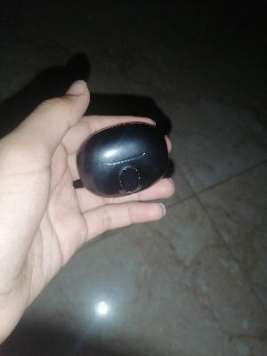 سماعات لاسلكية سوداء orimo or6