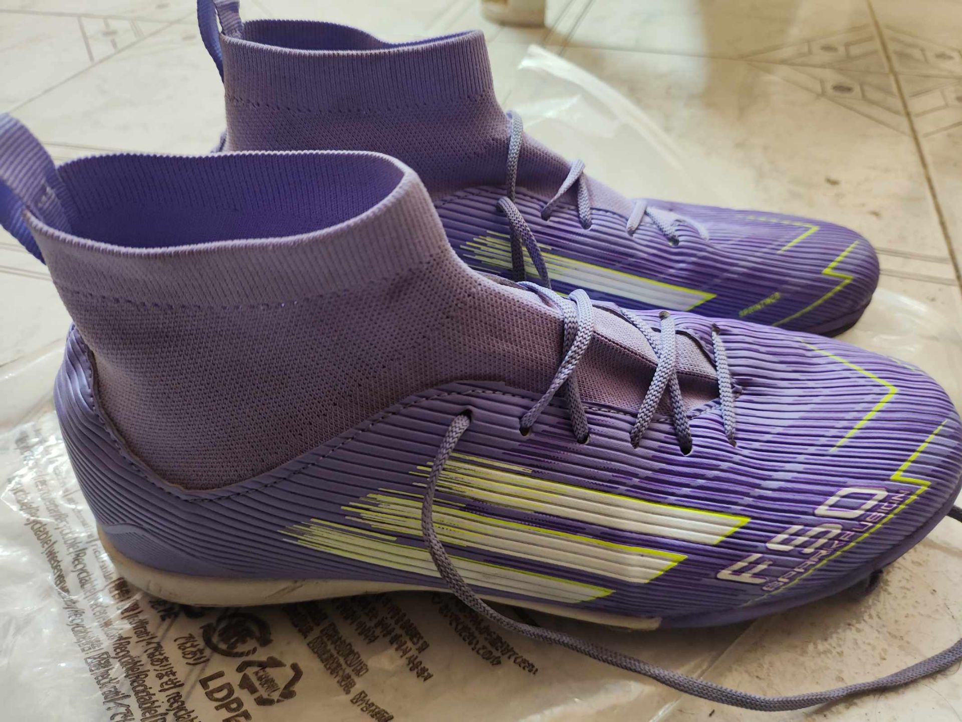 Adidas f50