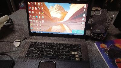 امتداد احمد عرابي VAIO laptop