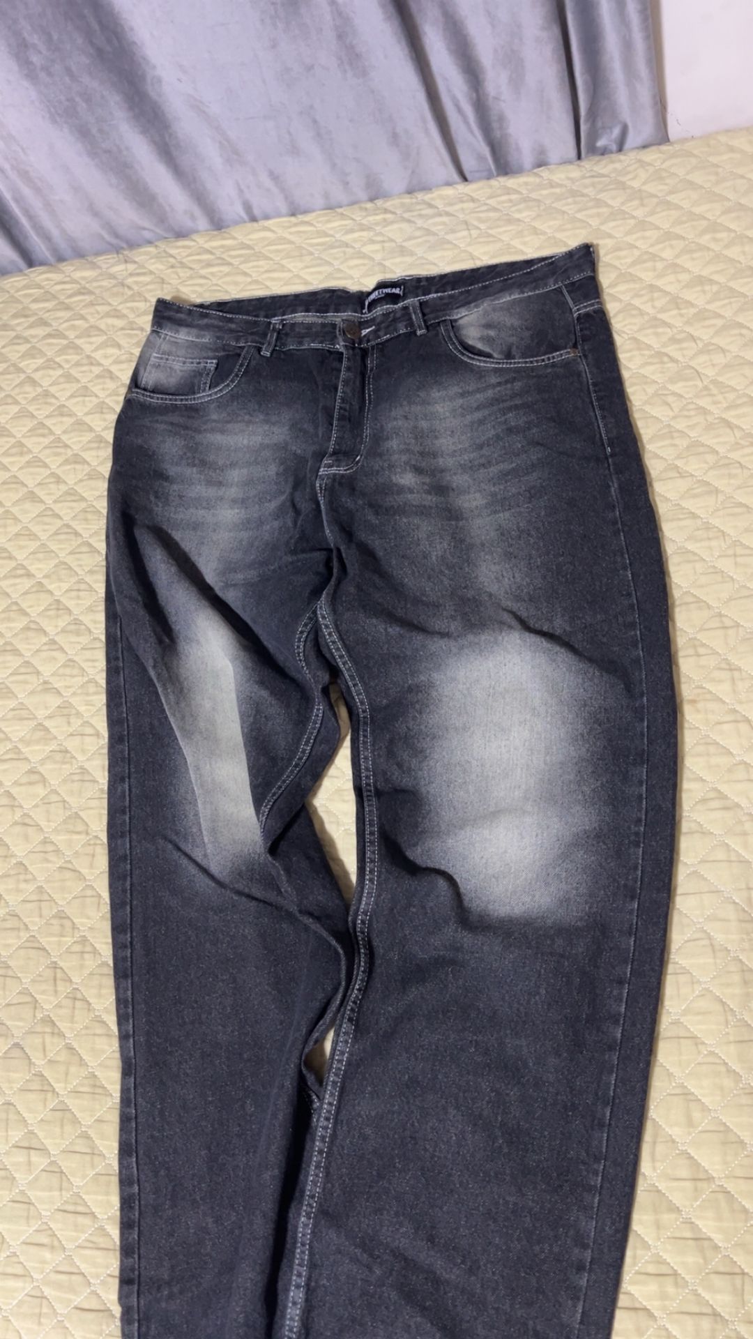 streetwear baggy jeans