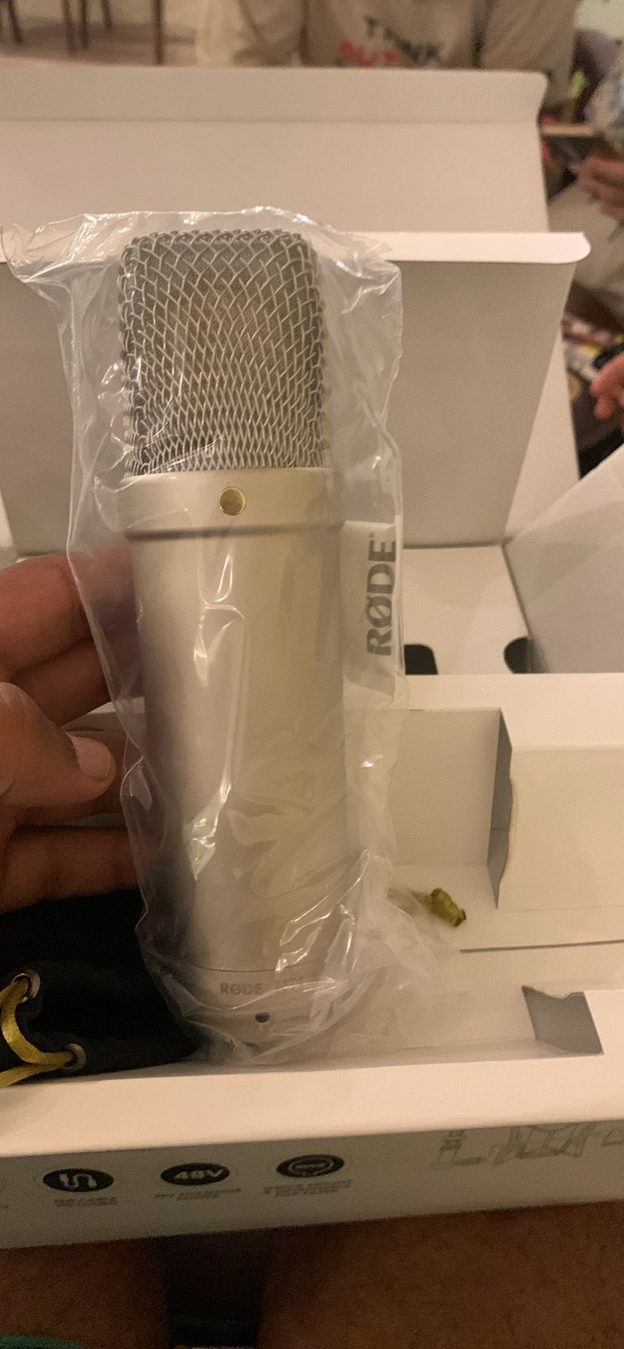 RODE SM6 Microphone Bundle
