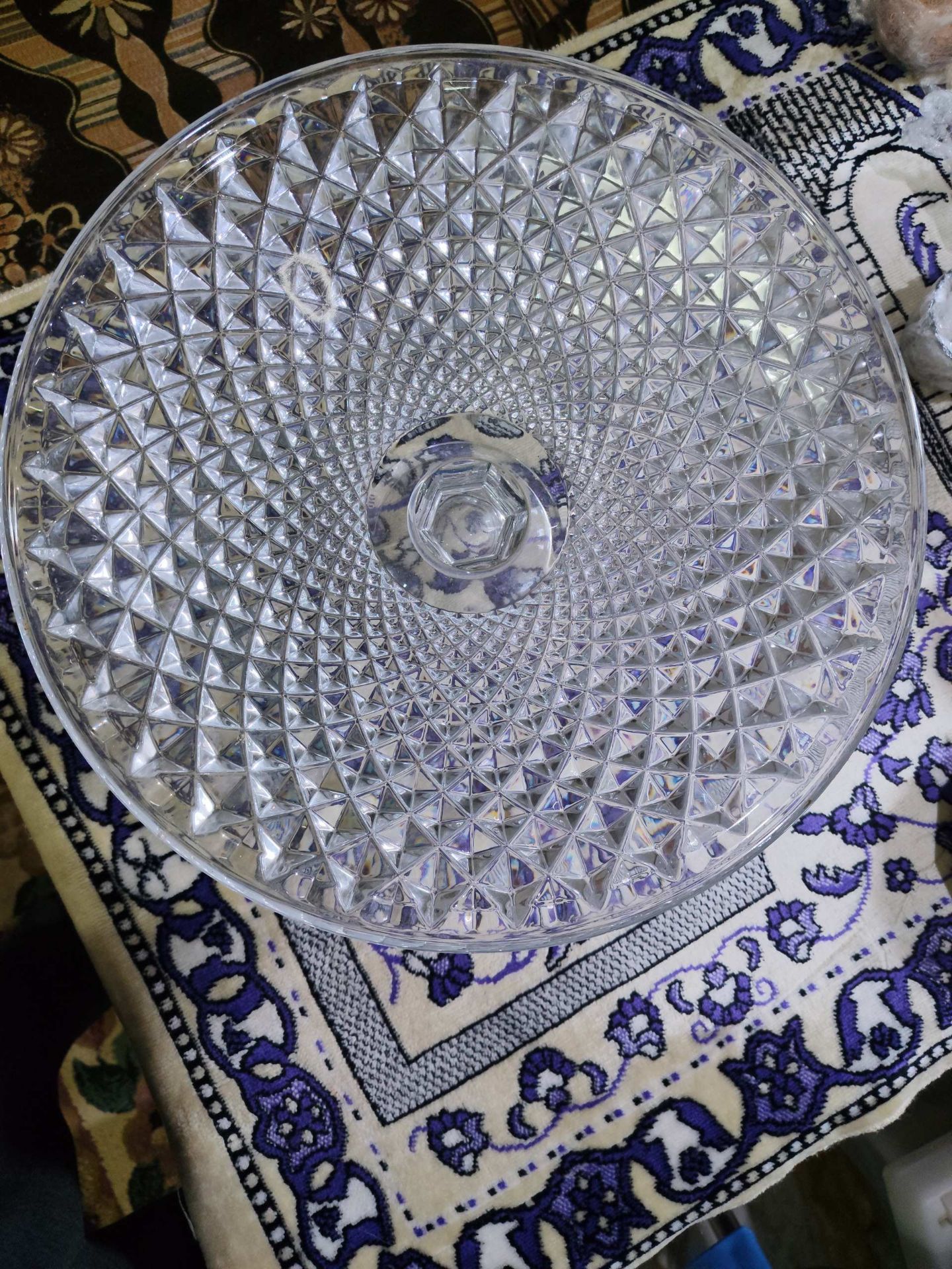 Crystal candy bowl with lid