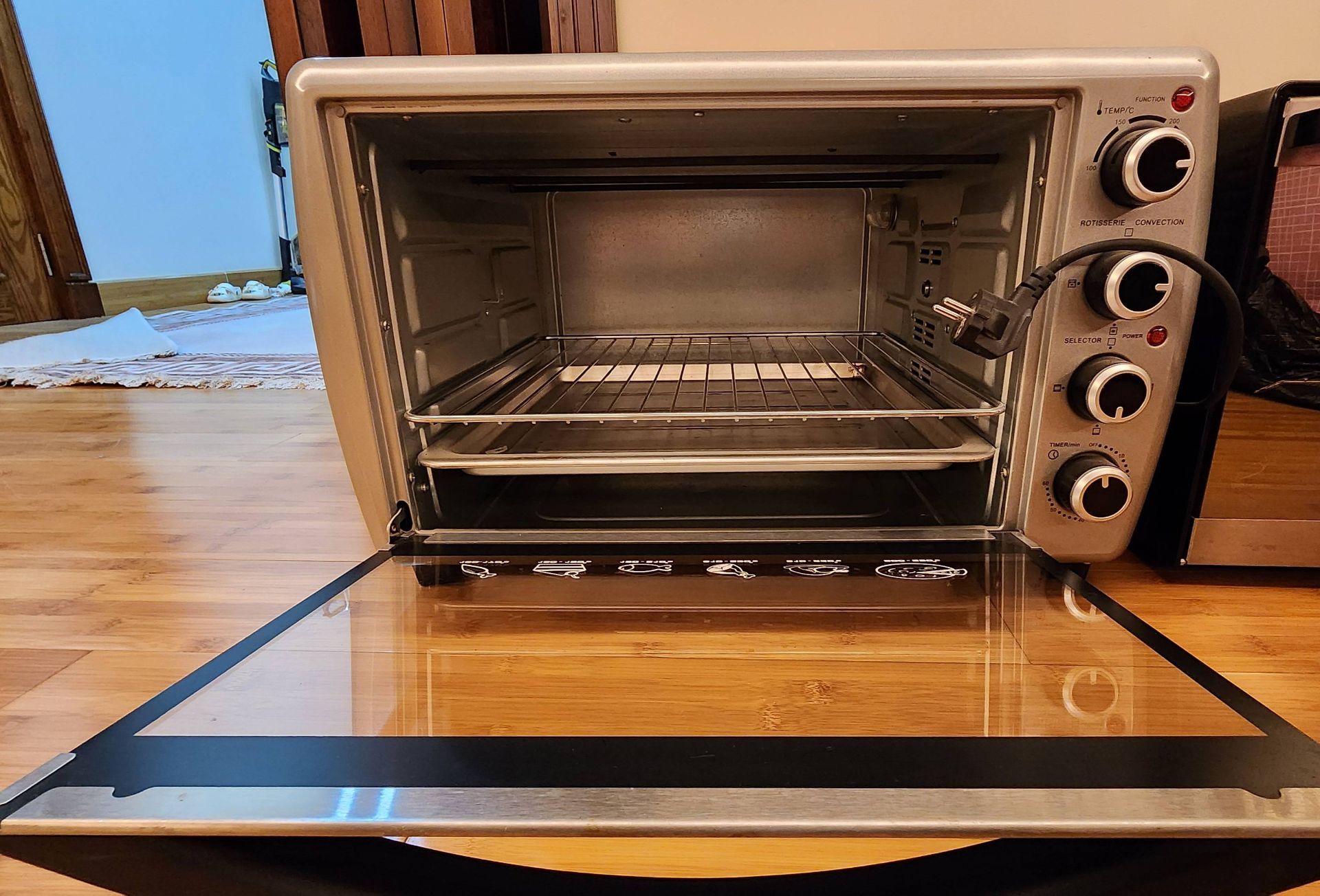 Toaster Oven with Convection