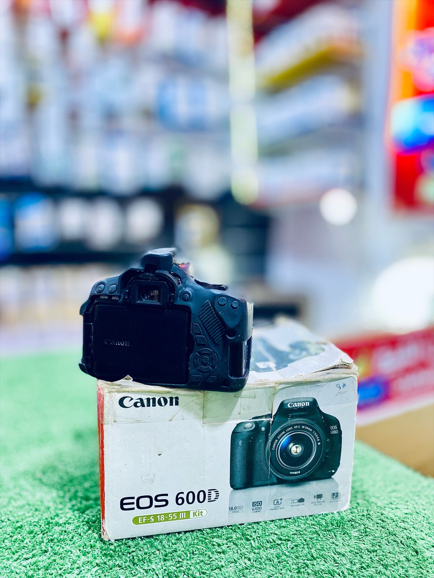 Canon EOS 600D DSLR Camera