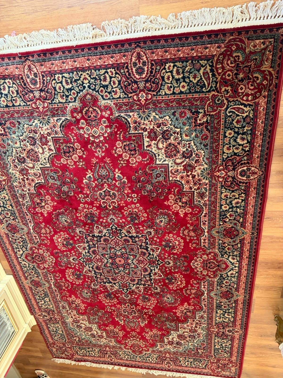 Red Oriental Area Rug 2x3m